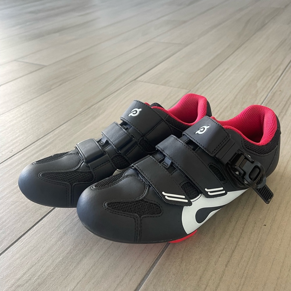 Peloton Clip In Sneaker / Shoe - Size 39 (US 8) - Womens